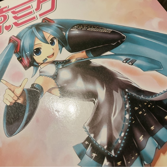Freebie🎁 Hatsune Miku Illustration Collection - Picture 7 of 10